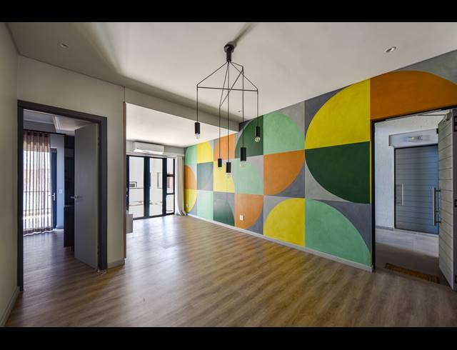 2 BEDROOM APARTMENT TO LET IN NIEUW MUCKLENEUK